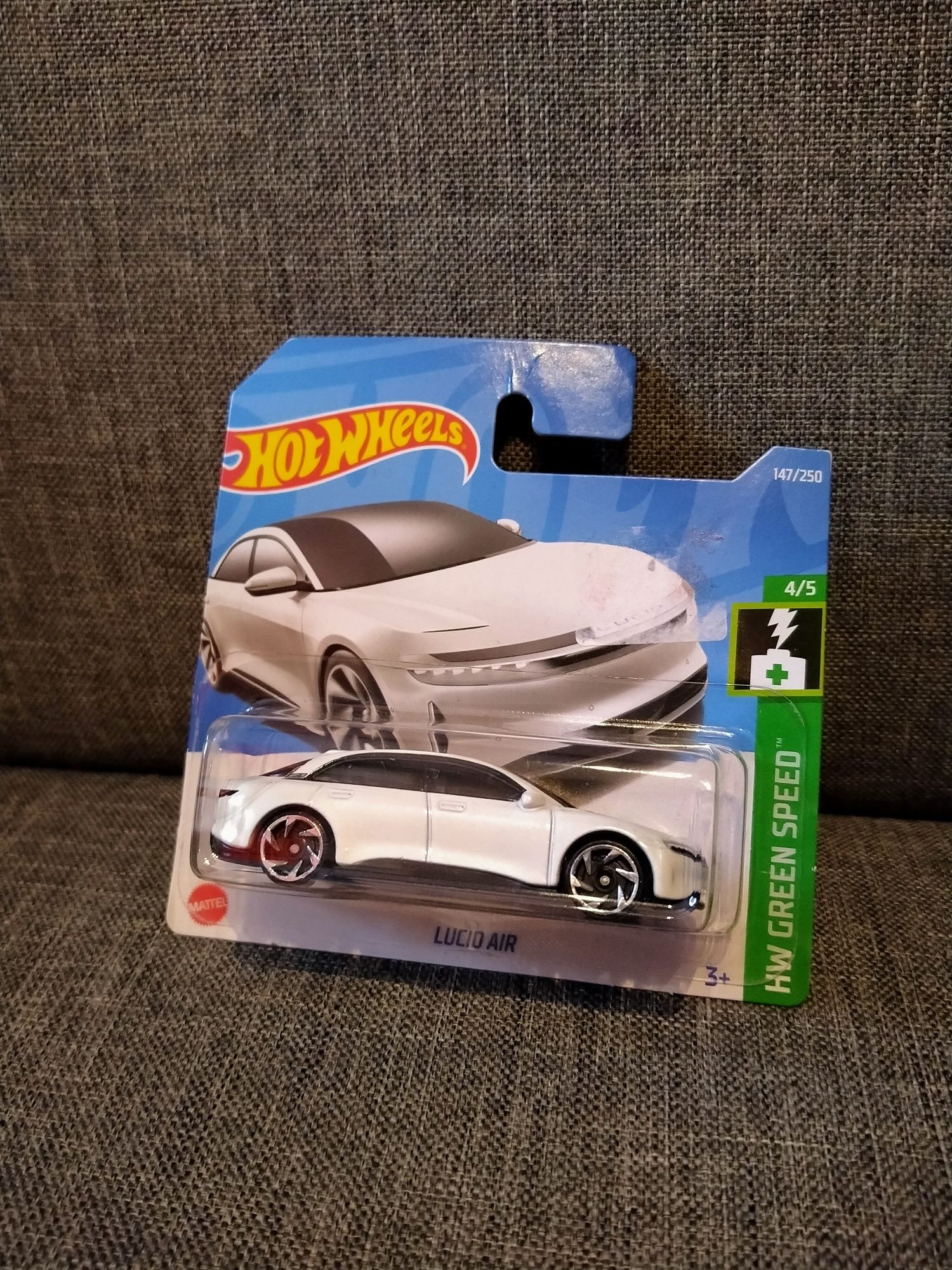 Samochód Hotwheels + gratis