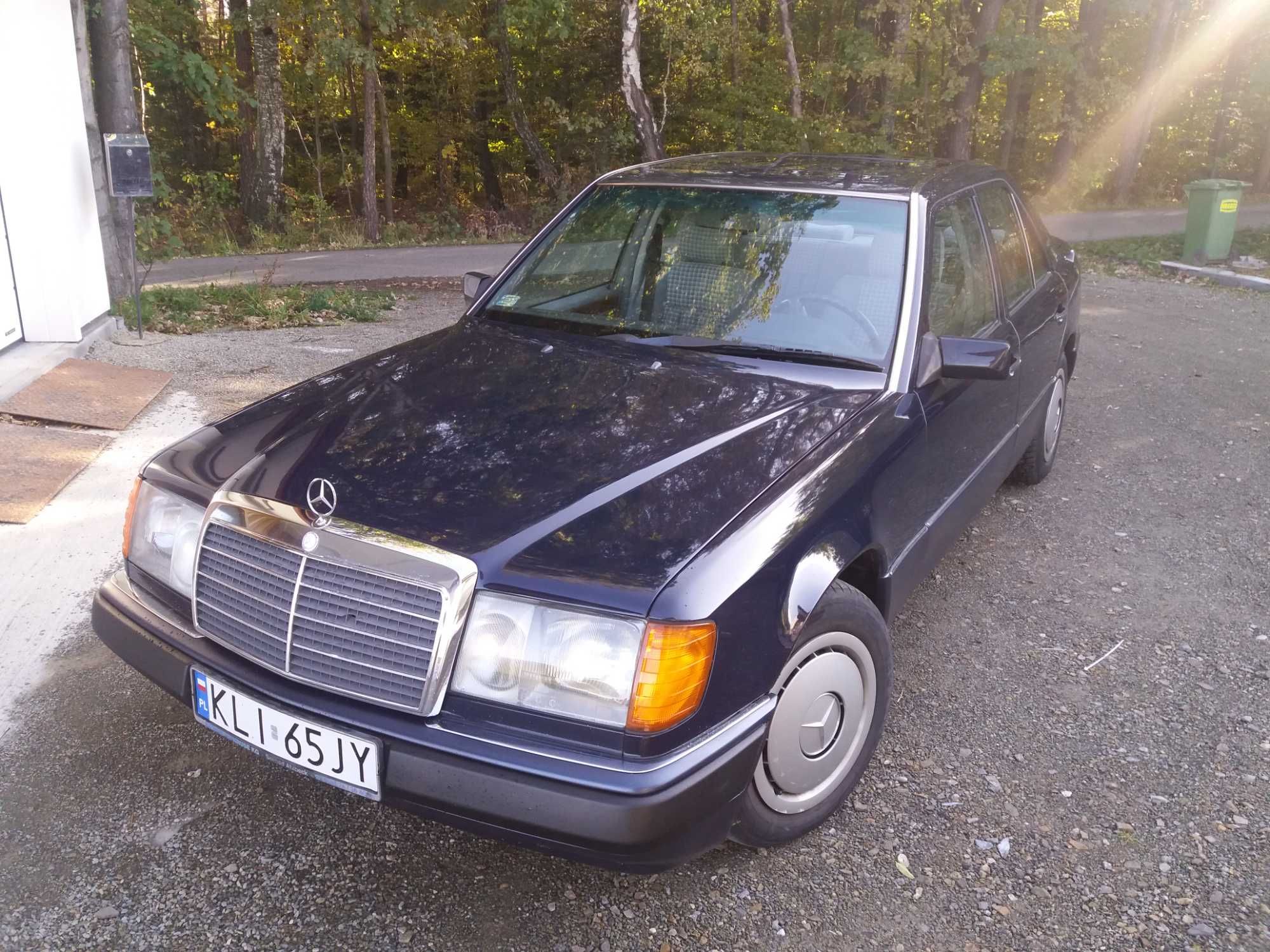 Mercedes w 124 benzyna stan bardzo dobry