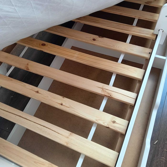 łóżko dla dziewczynki