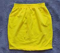 Żółta dresowa spódnica
