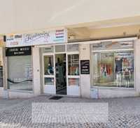 Trespasse de negócio de loja de roupa 95.000€ em Queluz, Monte Abraão,