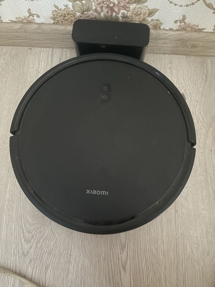 Продам моющий робот пылесос xiaomi vacuum E10C