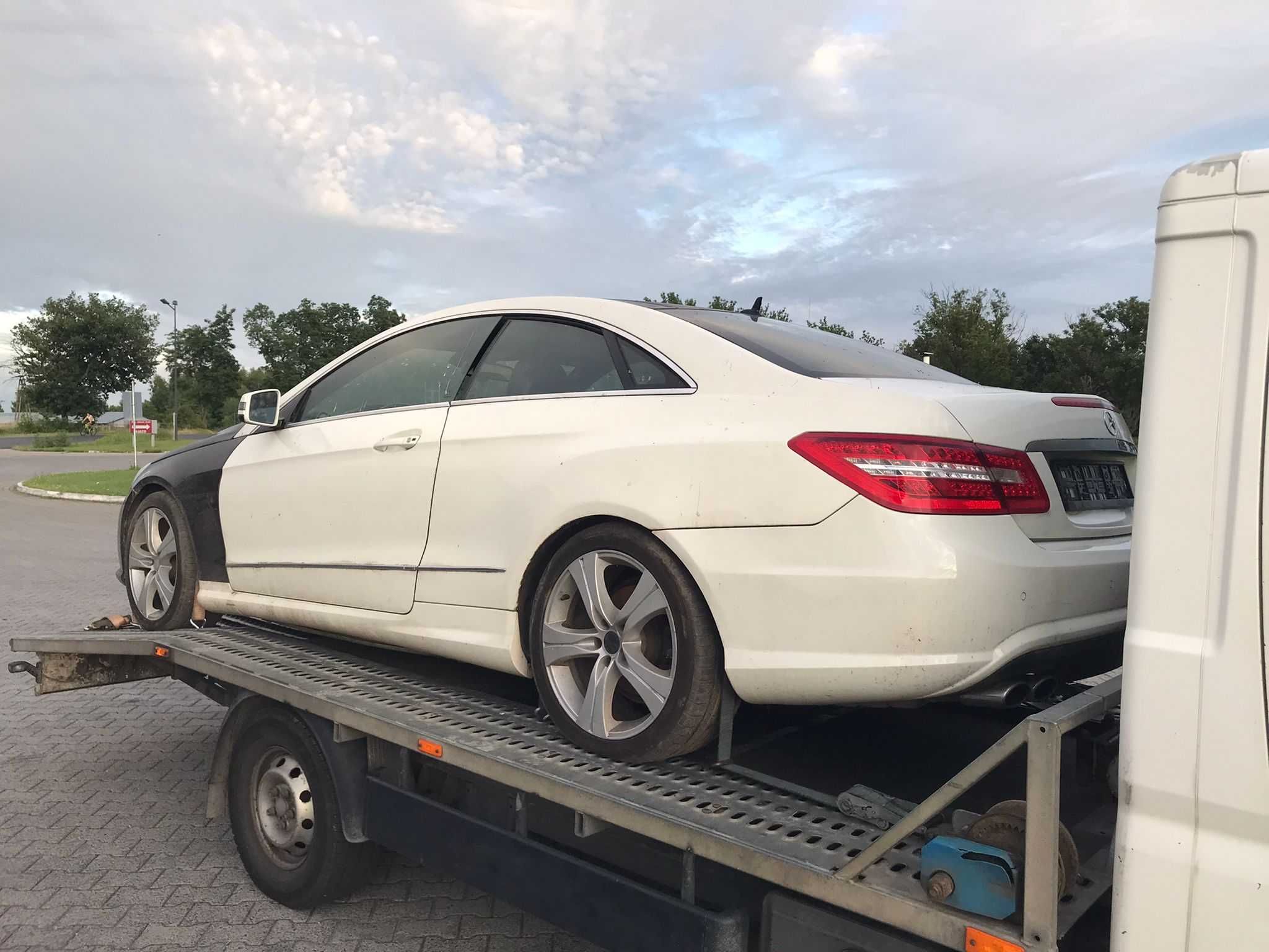 Mercedes E250 CGI W207 1.8 turbo coupe AMG panorama automat 2010