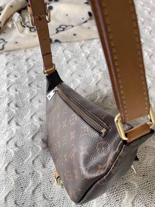 Сумка бананка лв