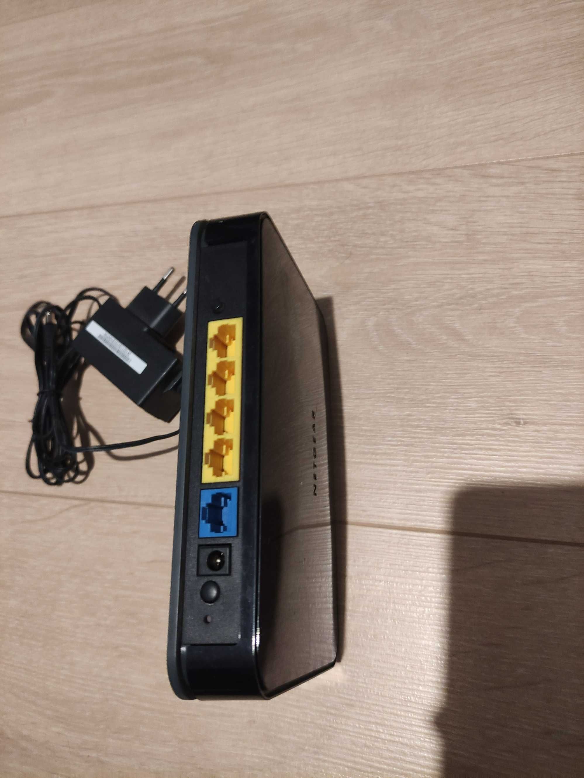 Router Netgear jwnr2000