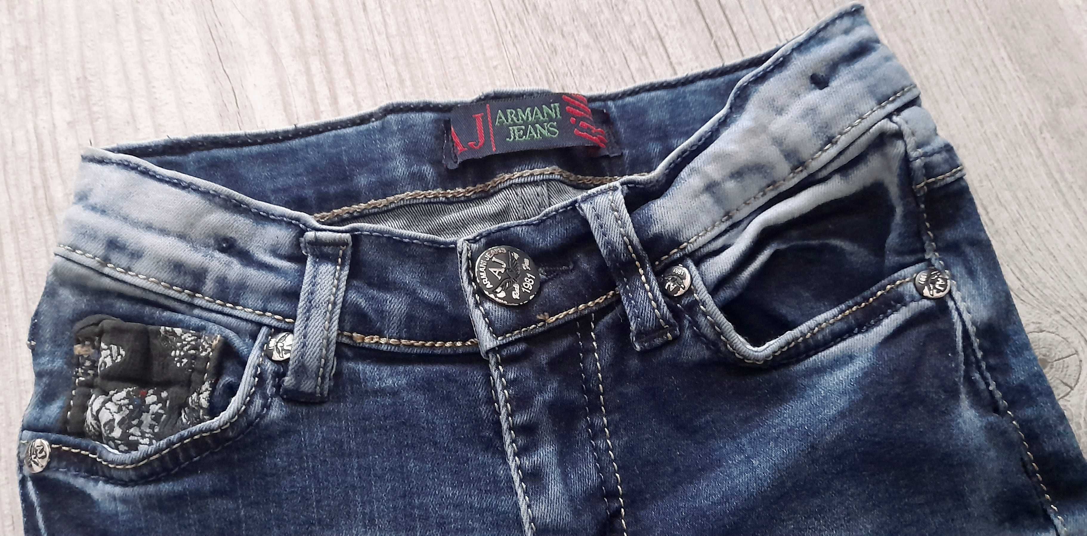 Armani jeans r. 9Y 134 modne spodnie dziewczęce rurki dziury