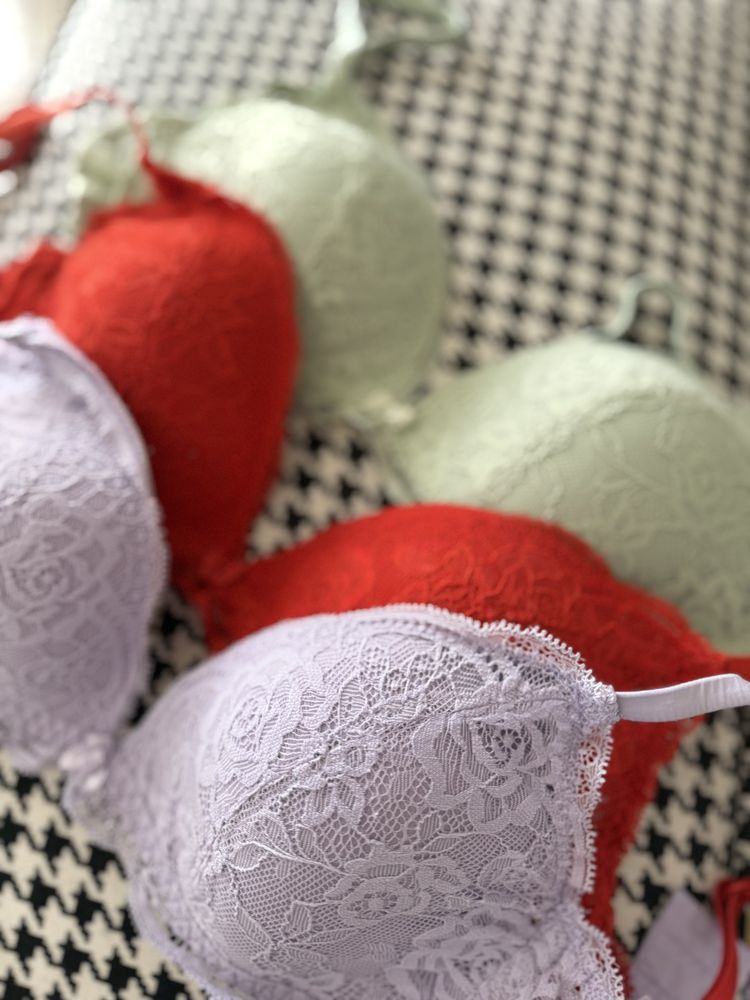 Бюстгалтери intimissimi