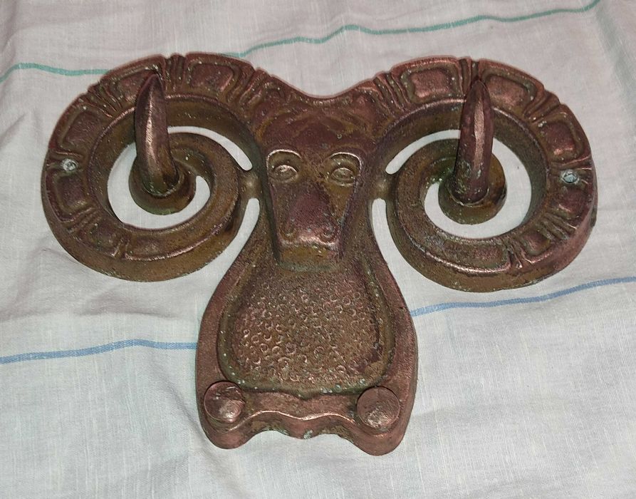 Крючок баран для одежды или полотенец (акция весь декабрь - было 4000)