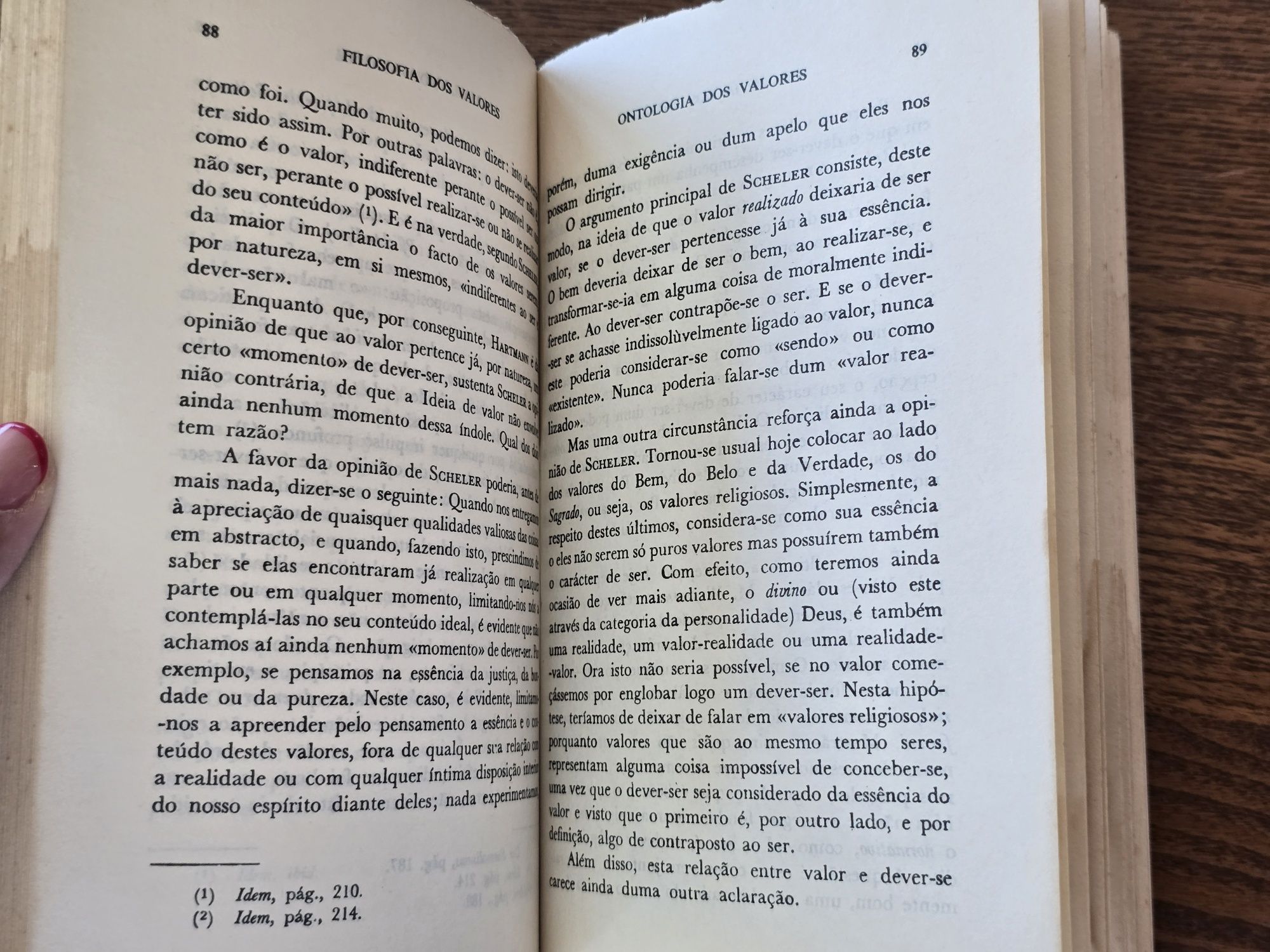 Livros jurídicos / Direito / 1 = 2,5€ / 10 = 20€