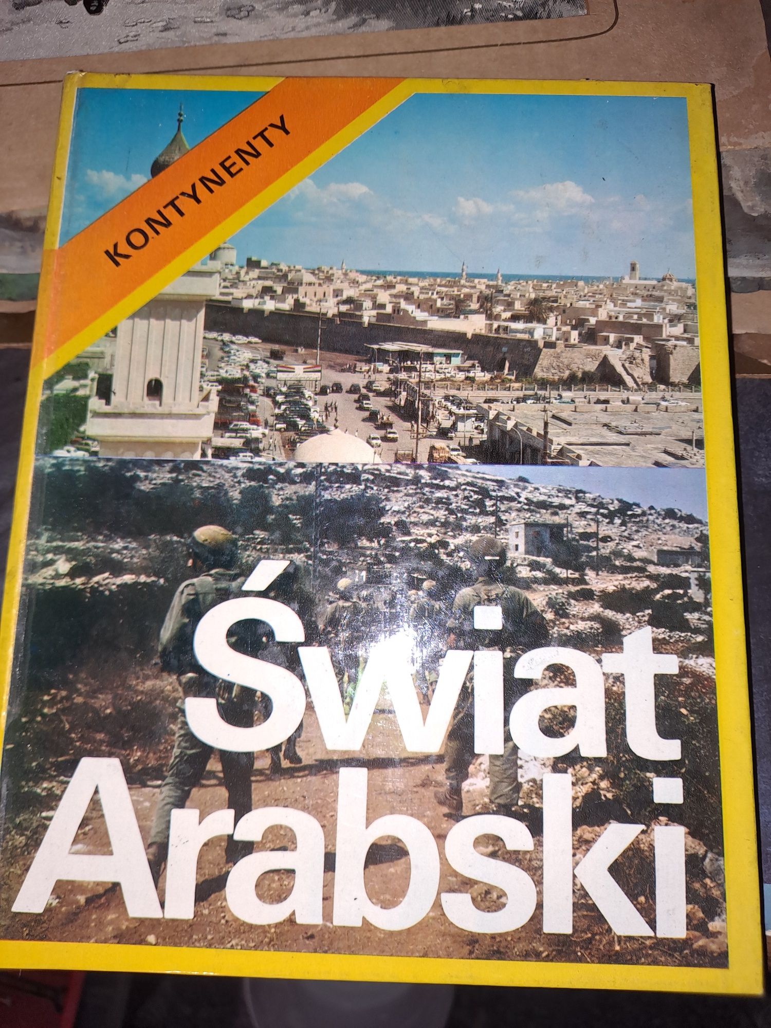Świat Arabski książka