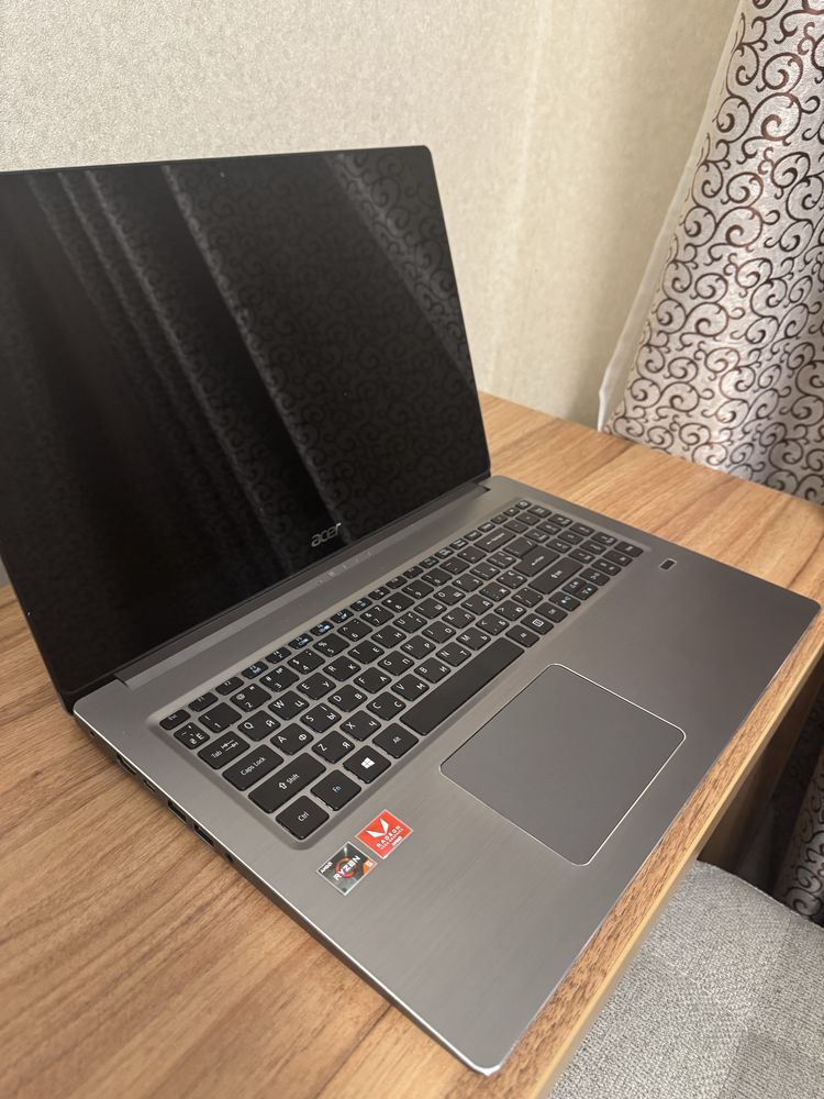 Продам ноутбук ACER Swift 3  15.6 дюймов