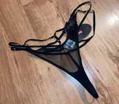 Czarne damskie majtki Hunkemoller 2XL 44 Stringi sexy
