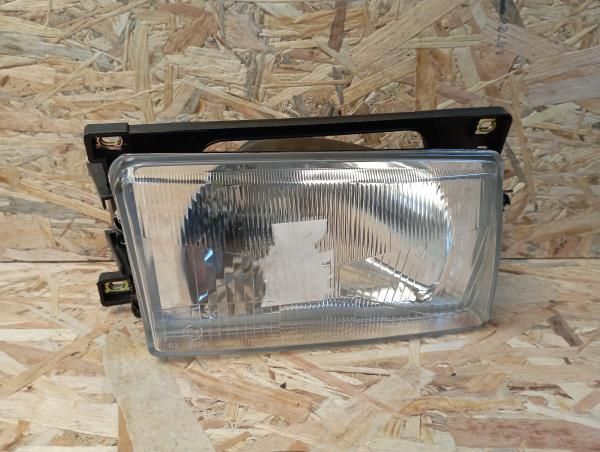 Ótica / farol direita VOLKSWAGEN Polo (86C, 80)