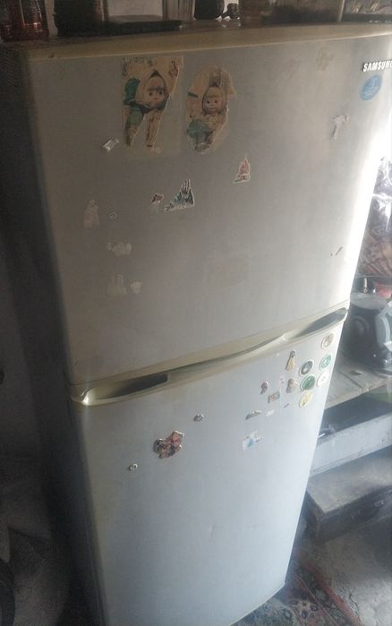 Холодильник Samsung