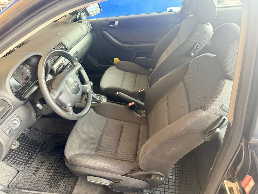 Audi A3/2002r/1.6 Pb/nowy przeglad/bez korozji!