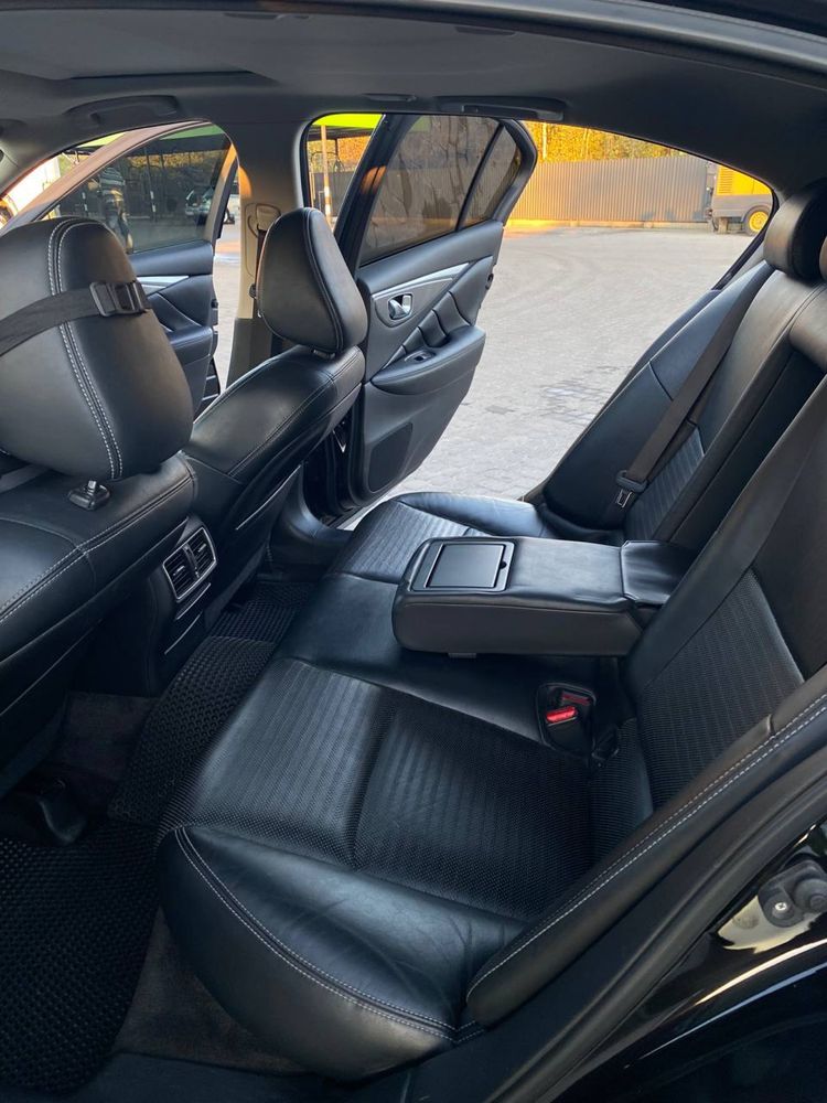 Infiniti q50 2.2.дизель 2015