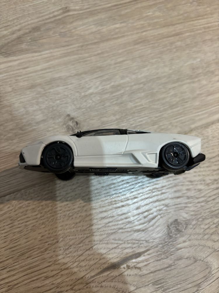 Auto Lamborghini Reventon Bburago 1:43