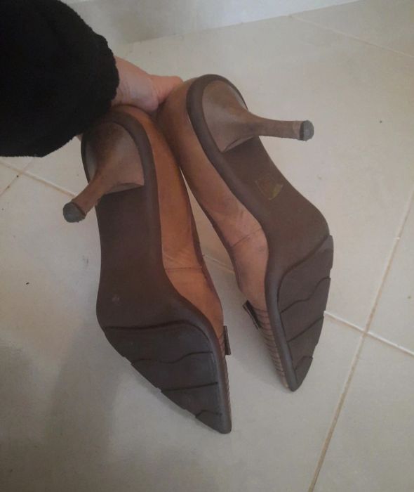 Sapatos de salto alto