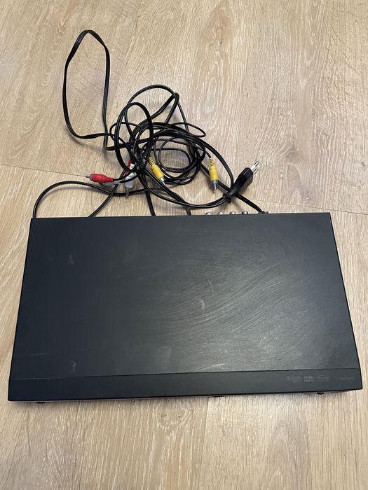 Лазерный видеопроигрыватель DVD SAMSUNG