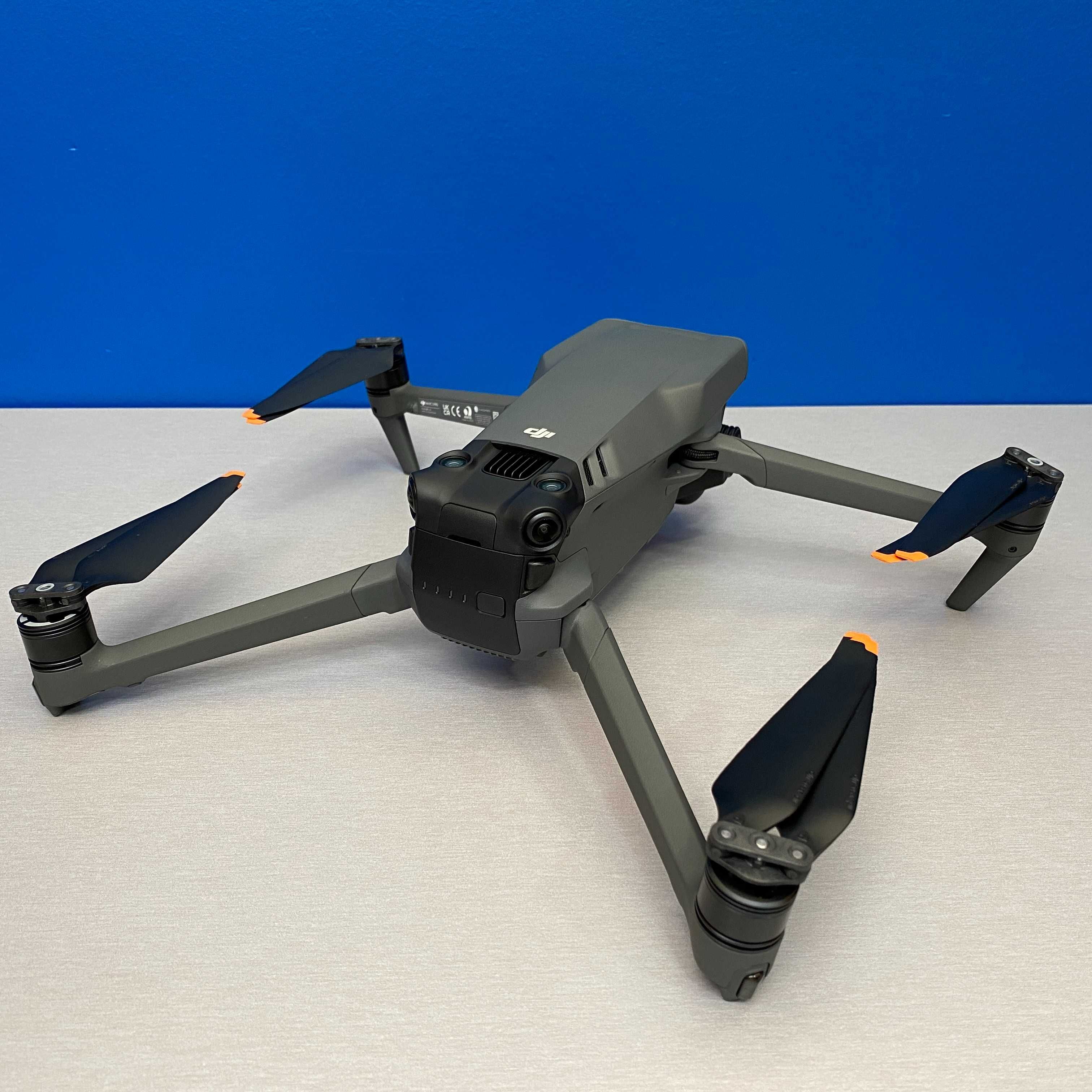 DJI Mavic 3 Pro Fly More Combo (DJI RC Pro)