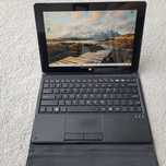 Tablet Kruger and Matz EDGE 1082 z klawiaturą i ładowarką sprawny