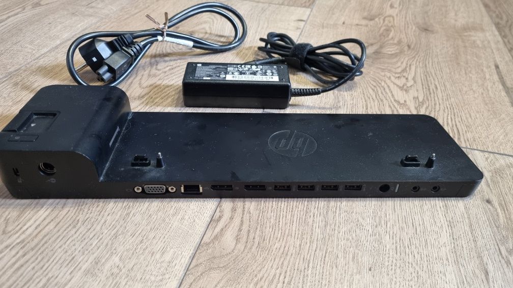 Stacja dokująca HP + zasilacz HP 65W