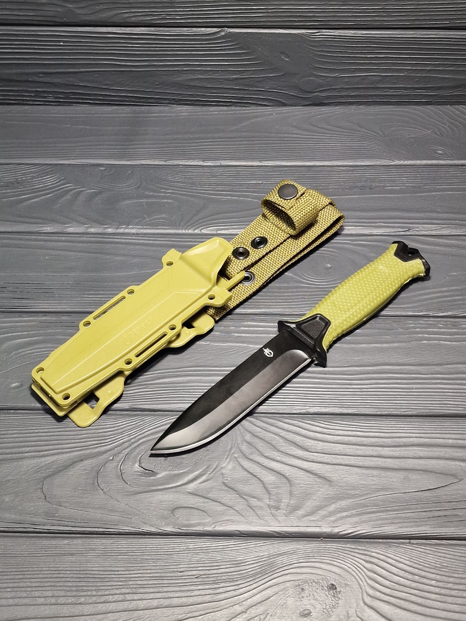 Тактический армейский нож Gerber StrongArm/олива/с гравировкой.