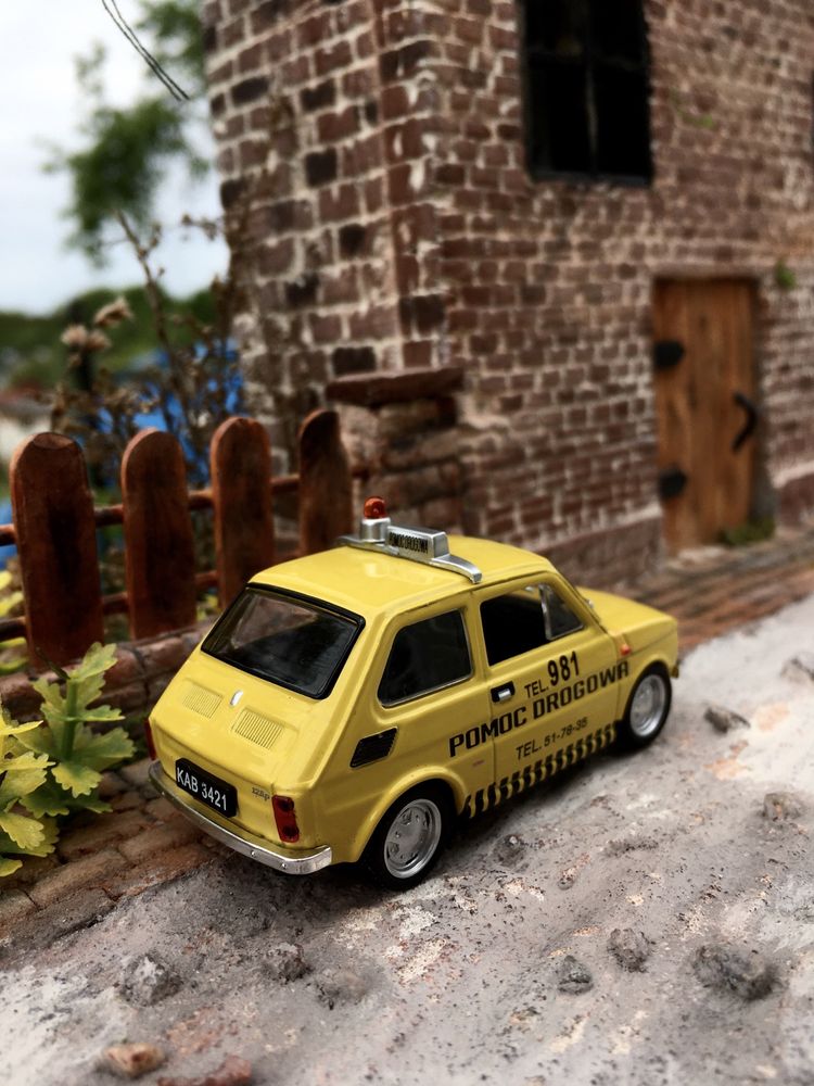 Czasopismo- FIAT 126P POMOC DROGOWA-auta PRL,model,wydanie specjalne