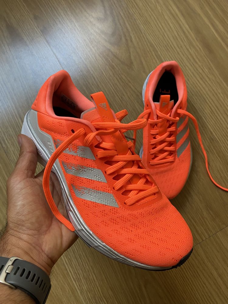 Ténis Adidas SL20