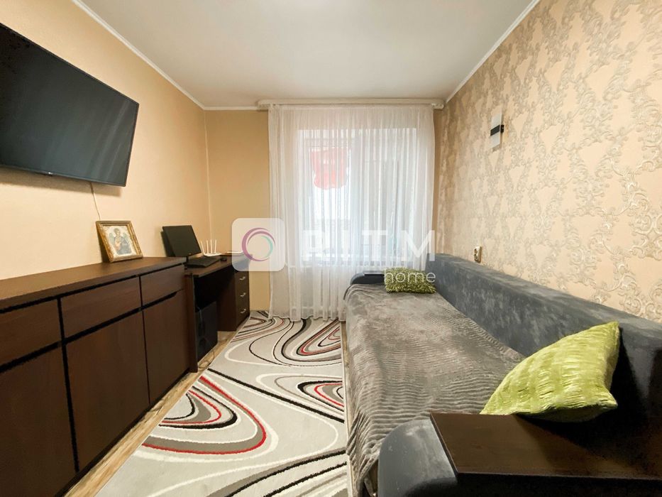 4-к. кв.з ремонтом у цегляному будинку на проспекті Соборності, 25Б