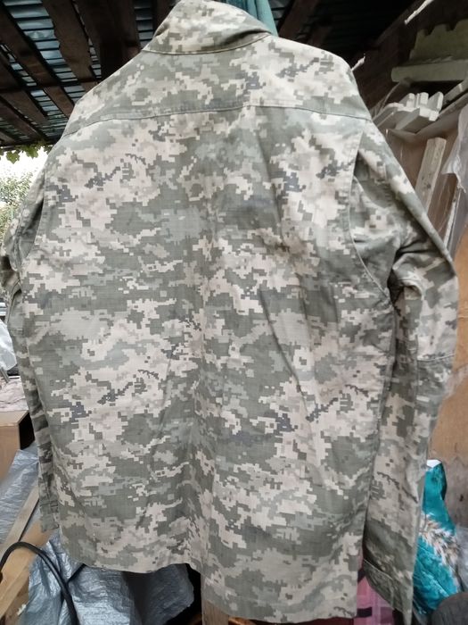 Продам форма военная жекет