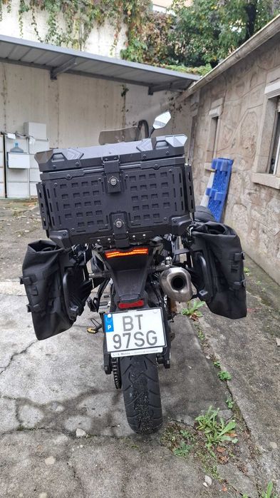 VOGE 900 DSX 2025 + SHAD TR40 + Topcase 55l
