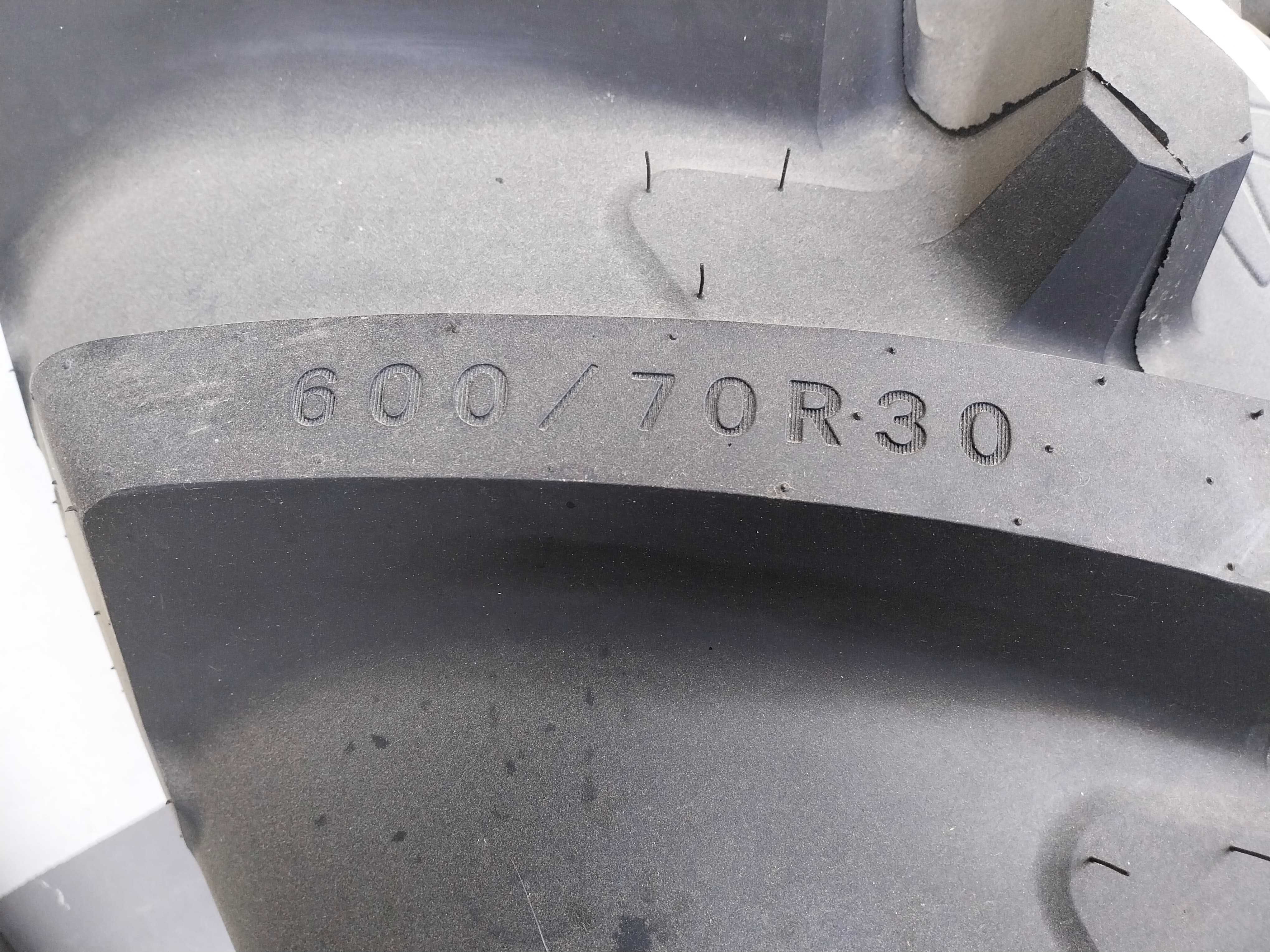 Opony do ciągnika 600/70R30