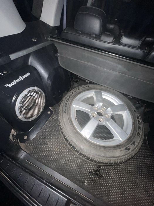 Mitsubishi Outlander 3.0 гаражне зберігання