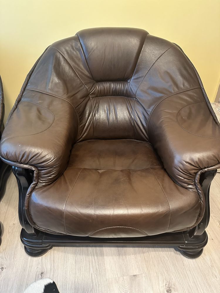 Sprzedam luksusowy komplet wypoczynkowy – sofa + 2 fotele