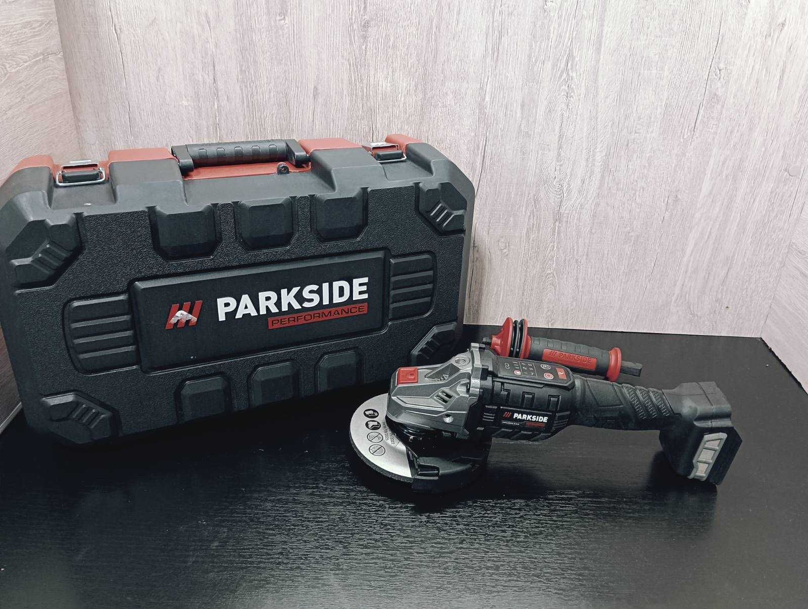Кутова шліфувальна машина Parkside PWSAP 20-Li E5 болгарка