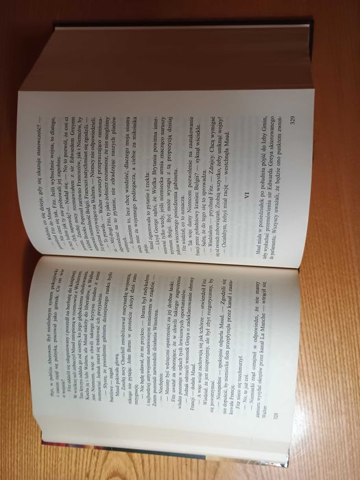 Upadek gigantów - Ken Follett