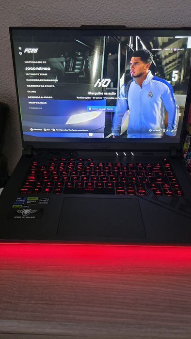 ASUS ROG Strix g16 RTX 4070