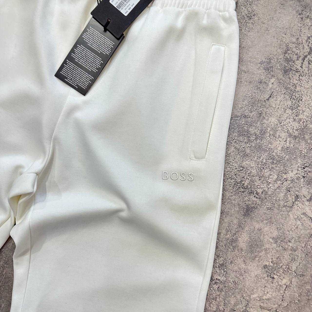 Чоловічі білі шорти Hugo Boss(розмір - M.3XL)