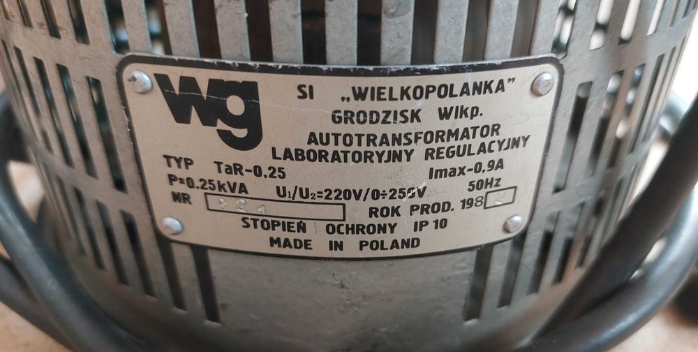 Autotransformator laboratoryjny regulowany TaR-0.25