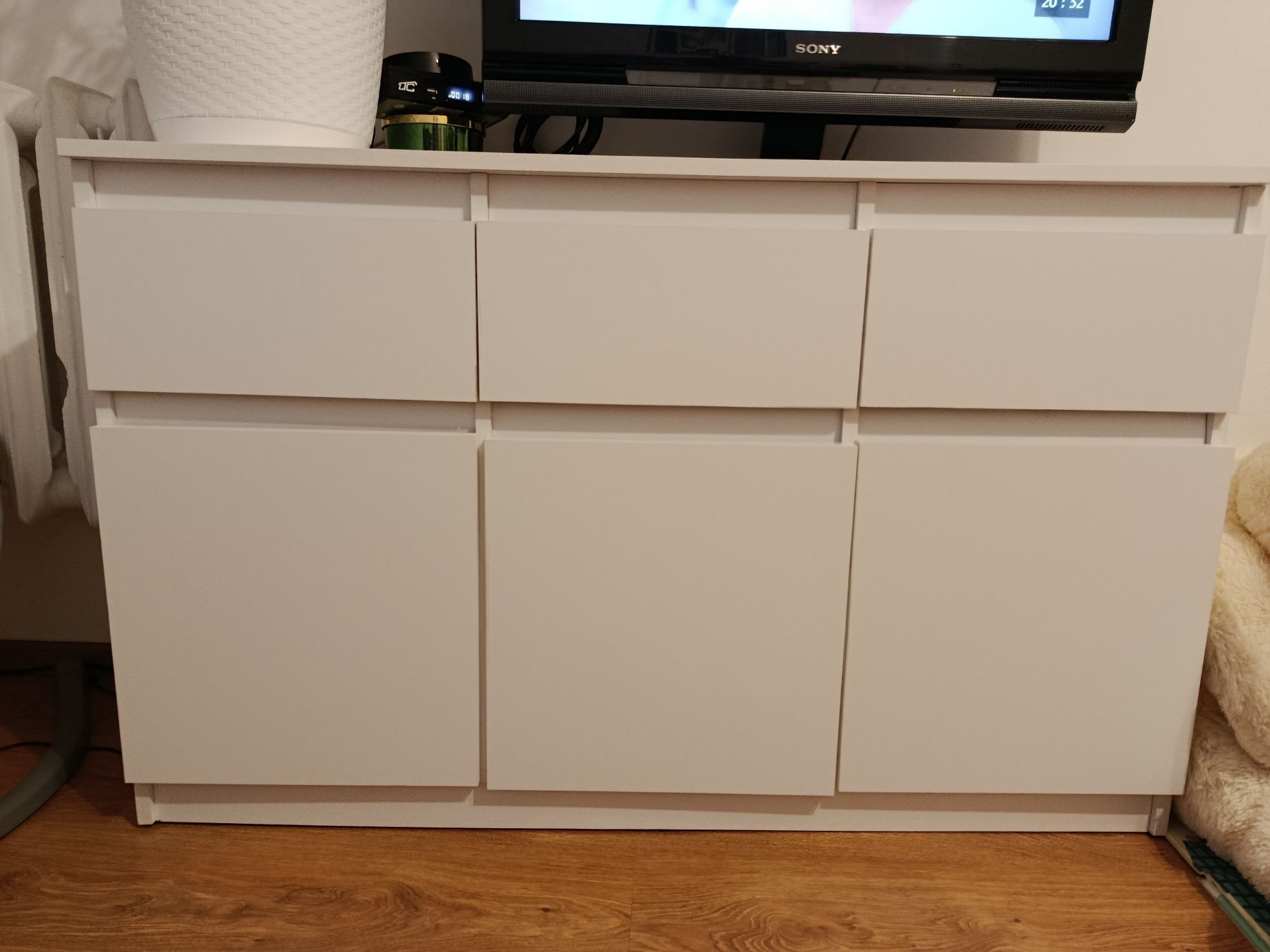 Niska komoda 3 szuflady i 3 półki