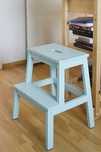 Ikea Bekväm taboret ze schodkiem, biały, 50 cm