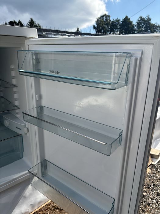 Lodówka Miele 85 cm