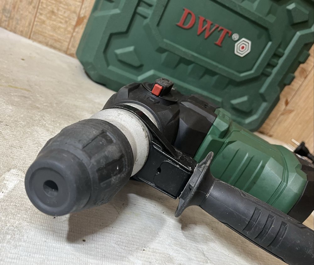 Перфоратор → DWT BH13-30 VB на 5.5 Дж. | 1300 Вт. + КЕЙС та БУРИ !