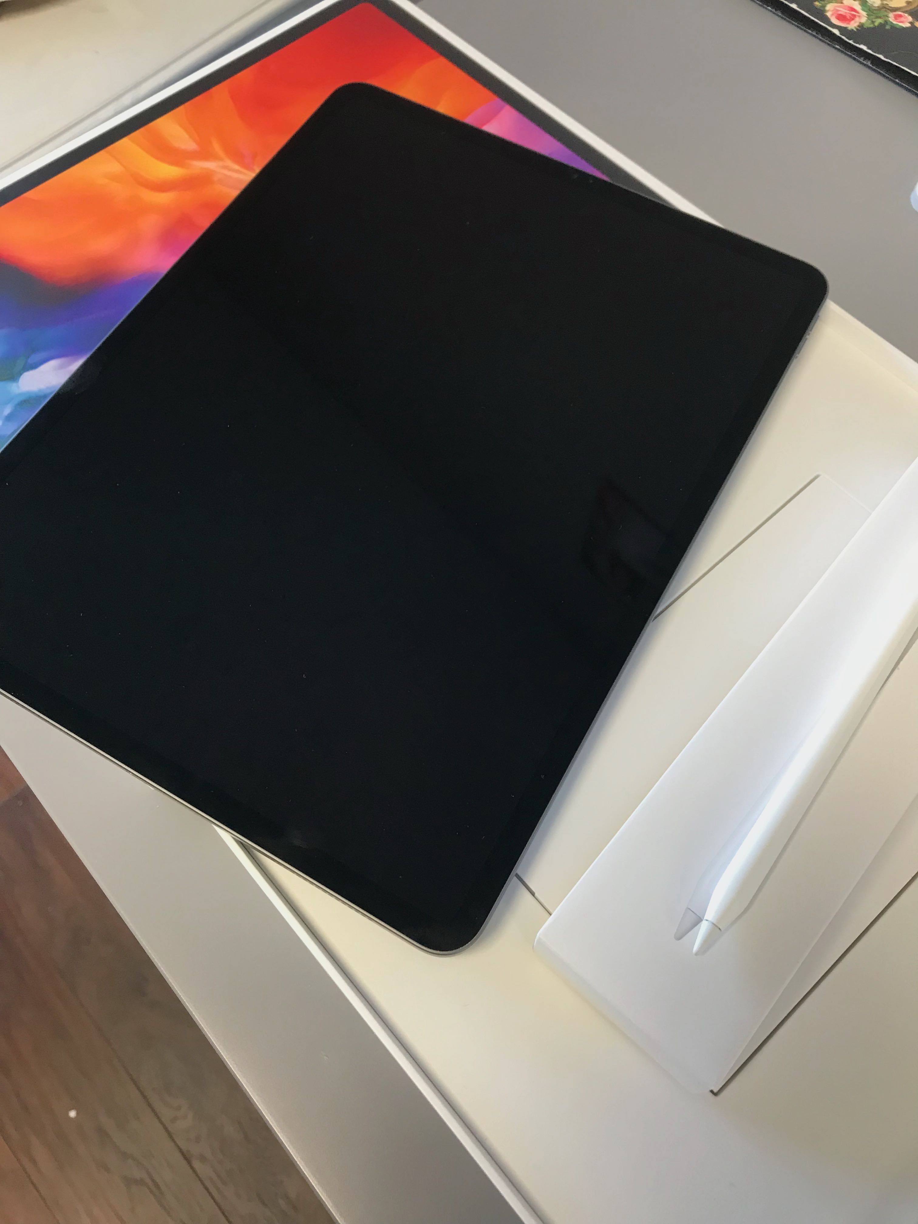 iPad Pro 12,9  rok 2020  pamięć 128GB WiFi jak nowy + Pencil 2