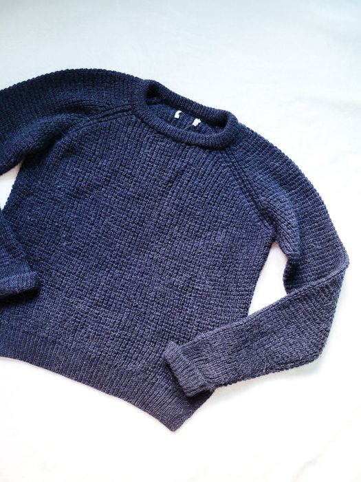Granatowy sweter z alpaka wełniany puszysty miękki