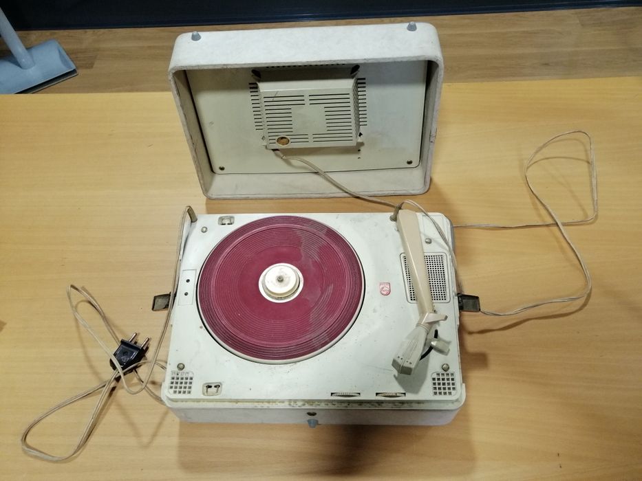 Gira discos Philips antigo