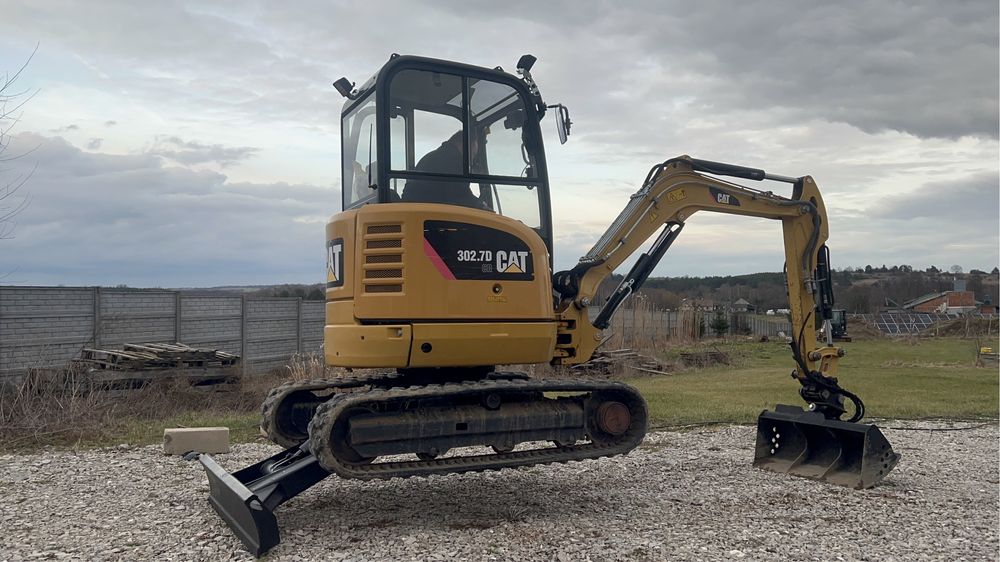 MINIKOPARKA Cat Catepillar BOBCAT 2019r wiertnica SERWIS