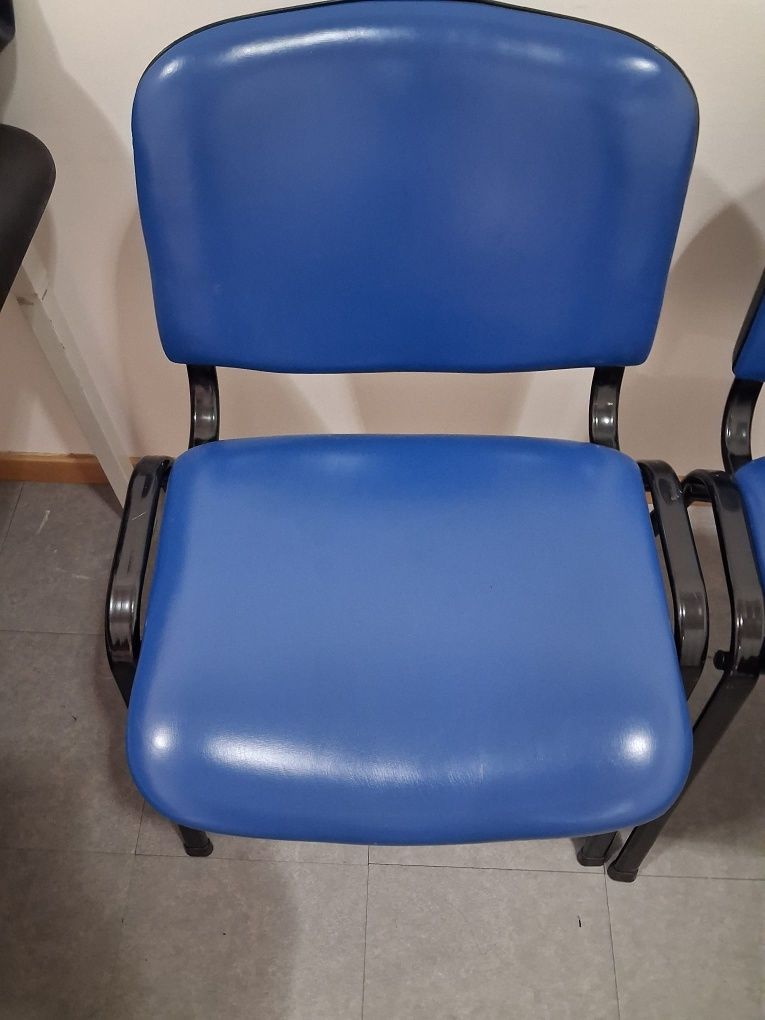 2 cadeiras azul excelente