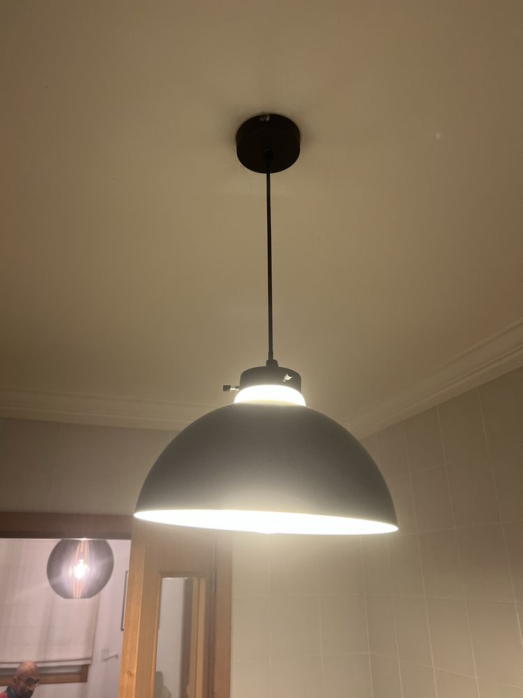 DOIS Candeeiros de cozinha
